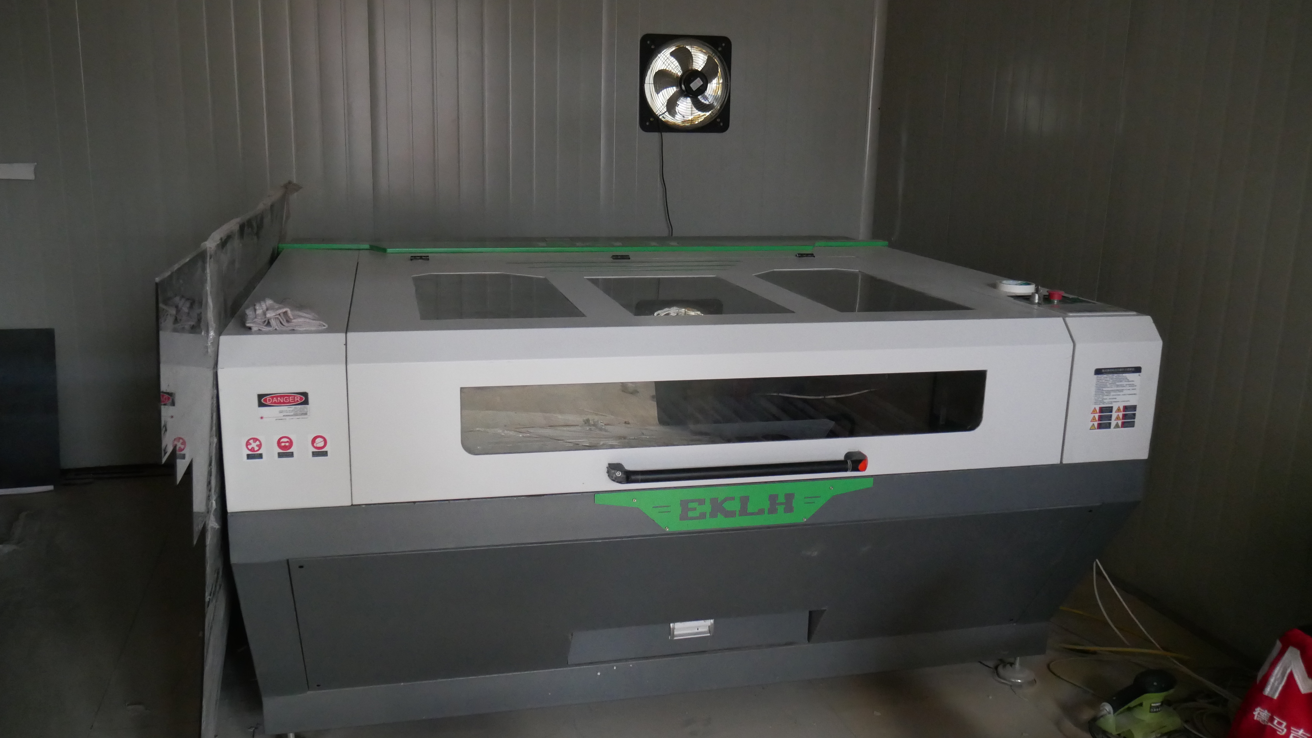  EKLH激光雕刻機(jī)